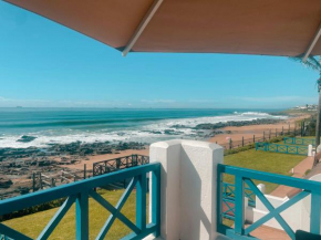 Le Paradis Beachfront Apartment